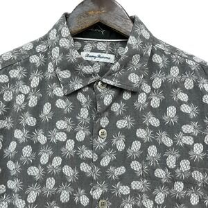 Tommy Bahama Men's Size L Gray Cotton AOP Pineapples Button Front Hawaiian Shirt